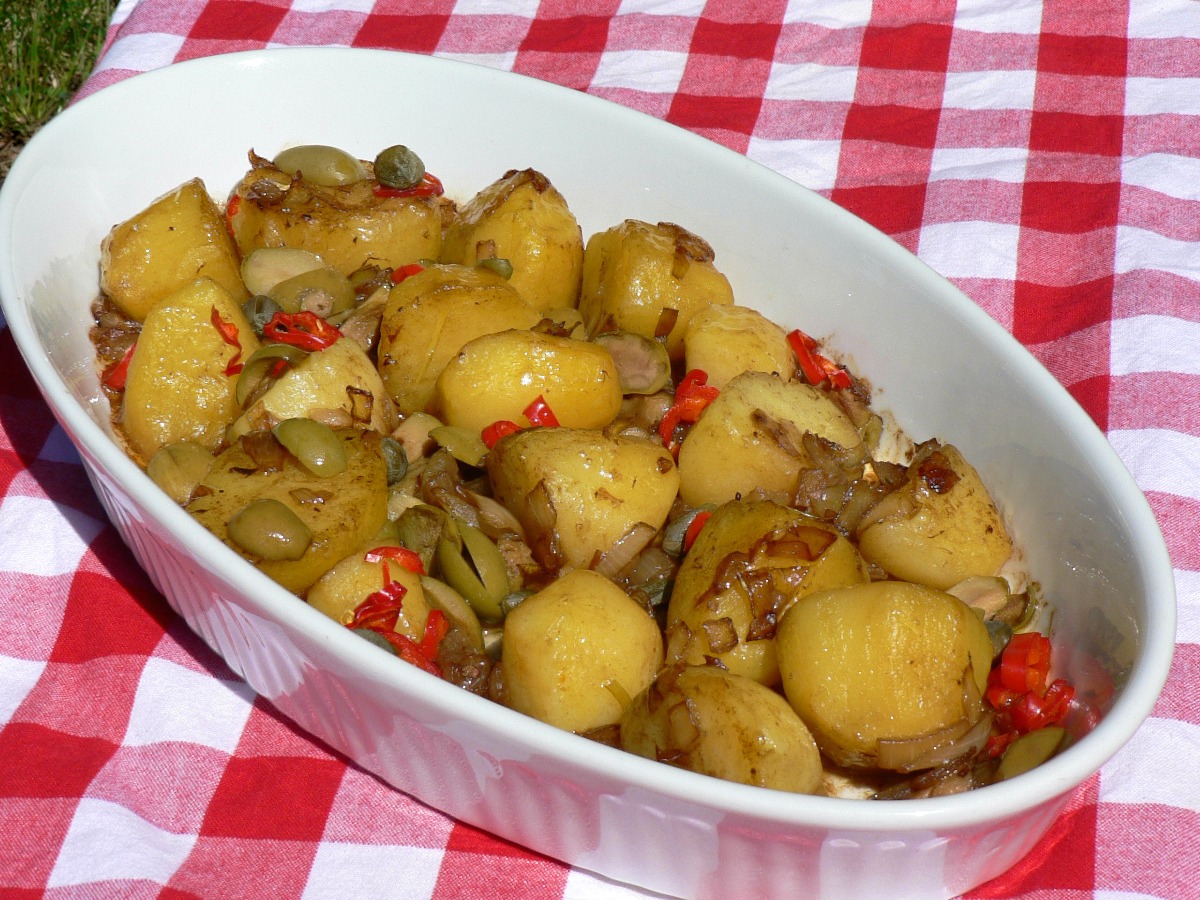 Baked Potatoes with Olives Recipe