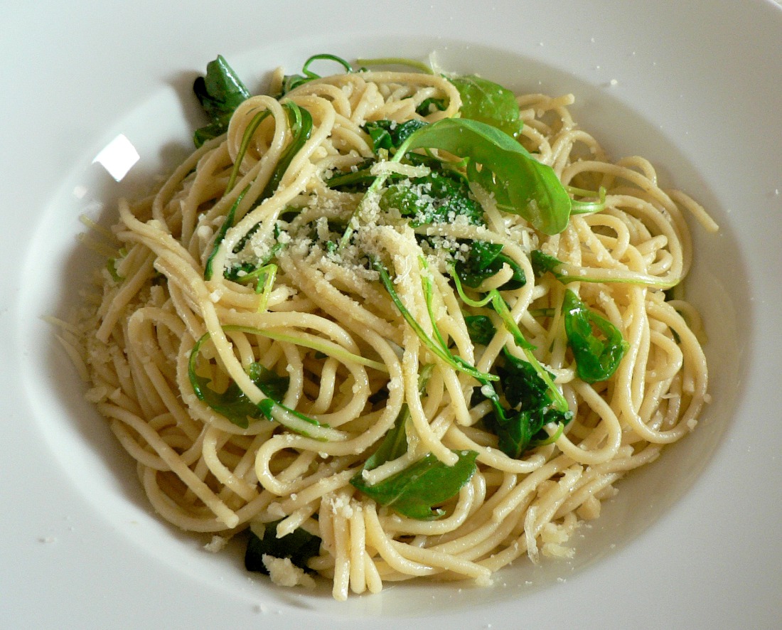 Pasta with Anchovies and Arugula Recipe