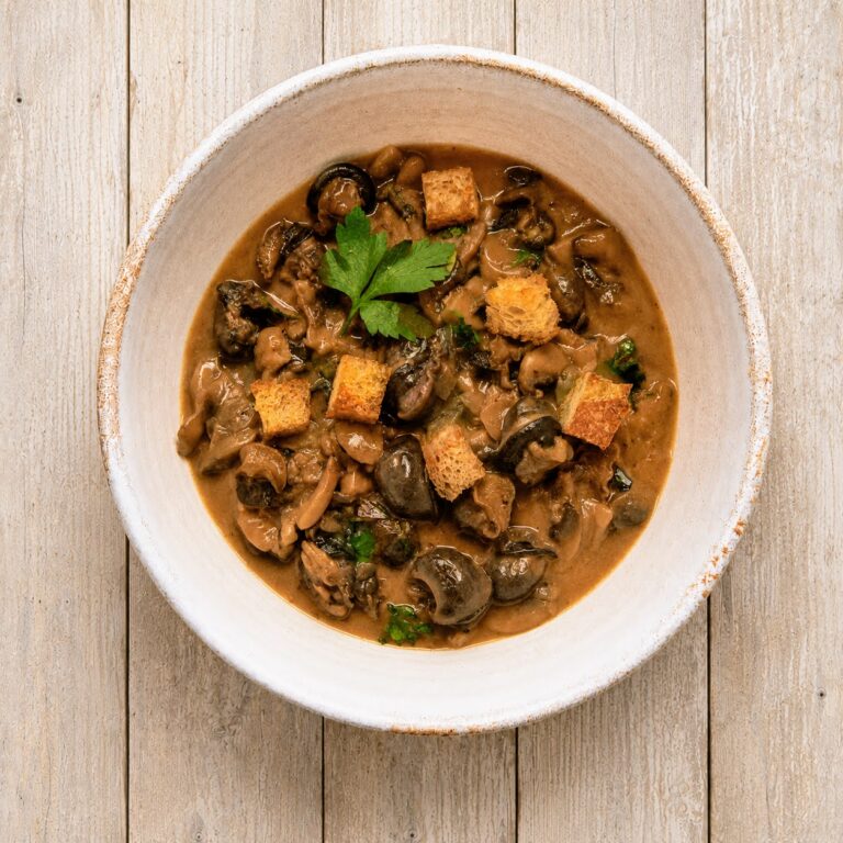 Stewed Snails with Mushrooms