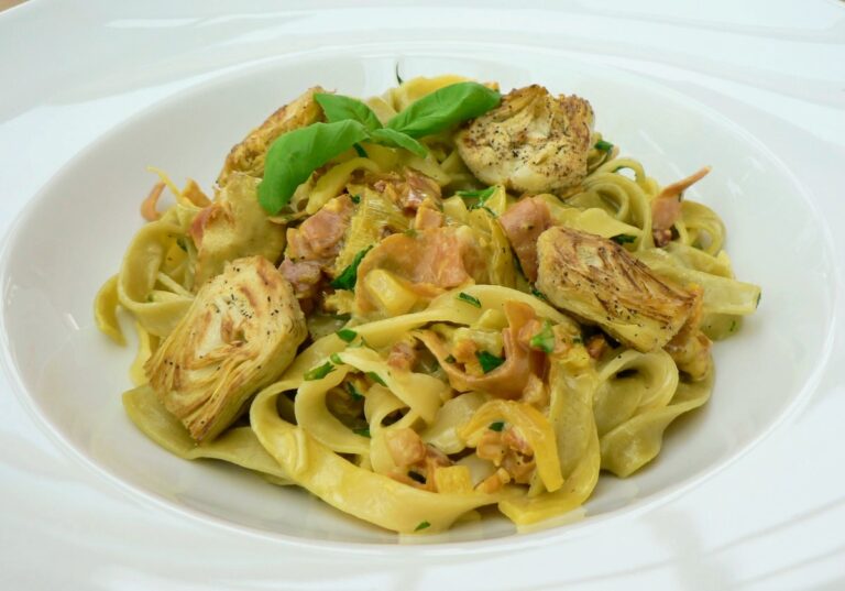 Tagliatelle with Roasted Artichokes and Prosciutto