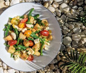 Panazanella Salad with Roasted Green Beans